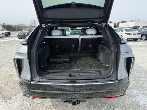 Certified 2024 Cadillac Lyriq Luxury image 13