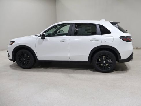 New 2026 Honda HR-V Sport image 4