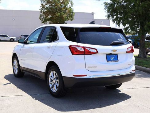 Used 2021 Chevrolet Equinox LT AWD/4WD image 4