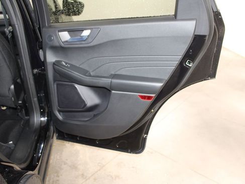 Used 2023 Ford Escape Active w/ Tech Pack #2 image 35