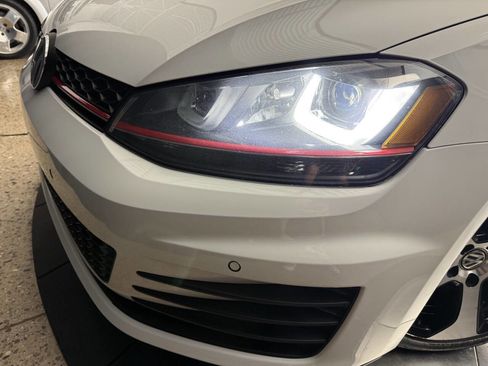 Used 2015 Volkswagen GTI S FWD image 30
