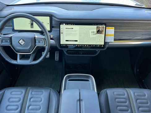 Used 2023 Rivian R1T Adventure image 4