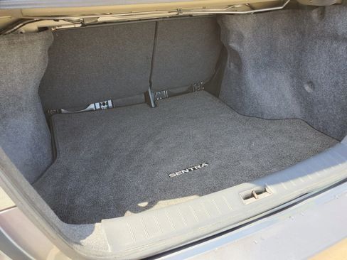 Used 2019 Nissan Sentra SV FWD image 53