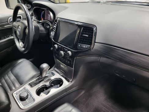 Used 2019 Jeep Grand Cherokee Limited X AWD/4WD image 17