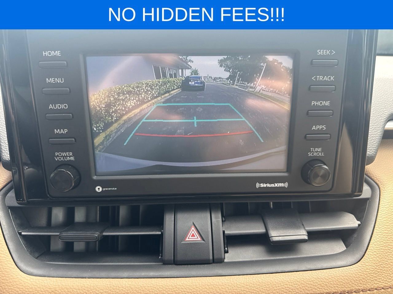 Used 2021 Toyota RAV4 LE AWD/4WD image 17