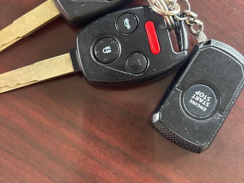 Used 2011 Honda Pilot Touring image 28