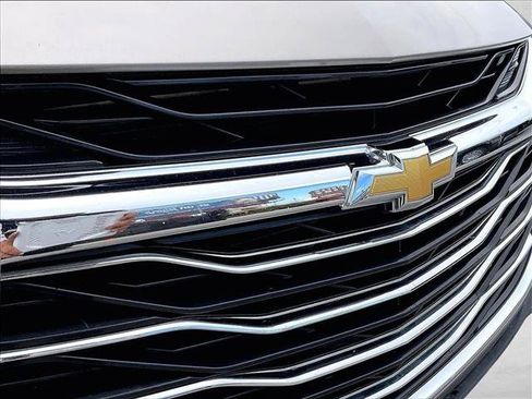 Used 2023 Chevrolet Malibu LT FWD image 29