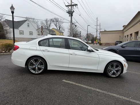 Used 2017 BMW 340i xDrive Sedan AWD/4WD image 8