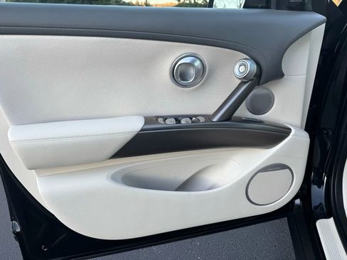 Used 2023 Genesis GV60 Advanced w/ Security Package image 42