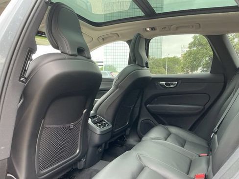 Certified 2025 Volvo XC60 T8 Ultra AWD/4WD image 29