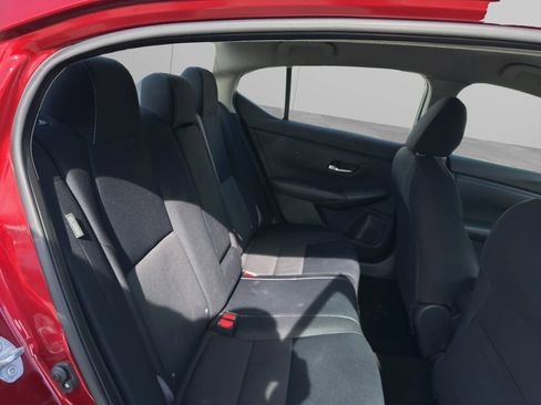 Used 2020 Nissan Sentra SV image 14