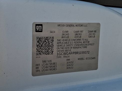 Used 2024 Chevrolet Express 2500 w/ Driver Convenience Package RWD image 28