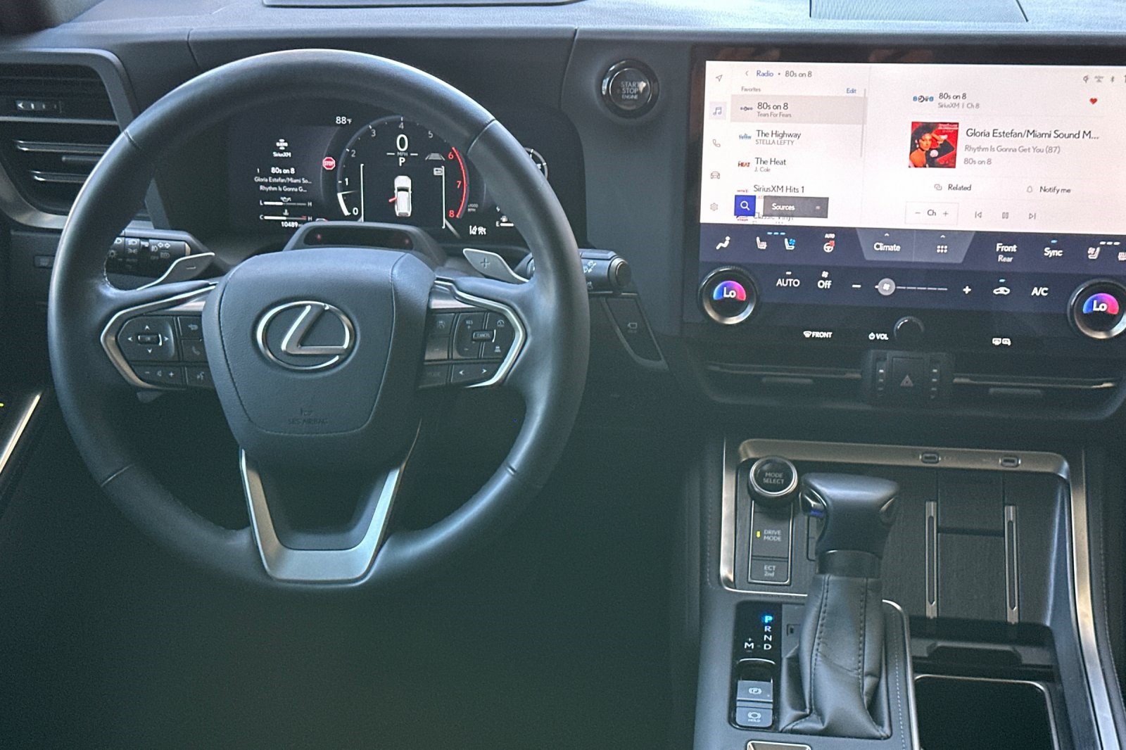 Certified 2025 Lexus GX 550 w/ Accessory Package (2T) AWD/4WD image 32