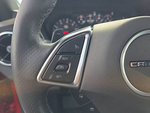 Used 2018 Chevrolet Camaro SS RWD image 17