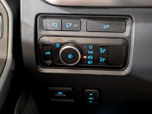 Used 2023 Ford F250 Lariat w/ Sport Appearance Package AWD/4WD image 24