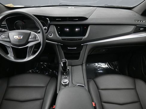 Used 2024 Cadillac XT5 Luxury image 4