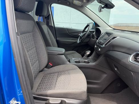 Used 2024 Chevrolet Equinox LT AWD/4WD image 17