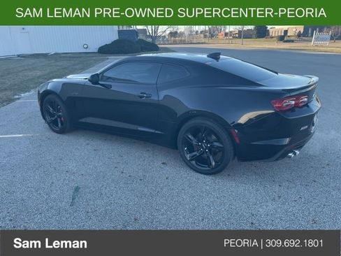 Used 2020 Chevrolet Camaro LT image 4