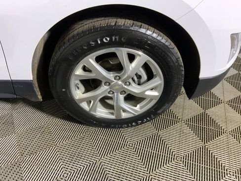 Used 2020 Chevrolet Equinox Premier FWD image 36