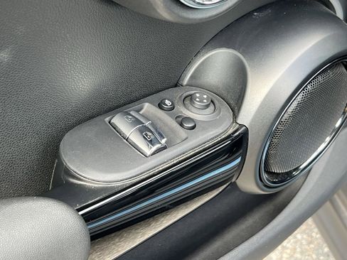 Certified 2024 MINI Cooper SE image 16