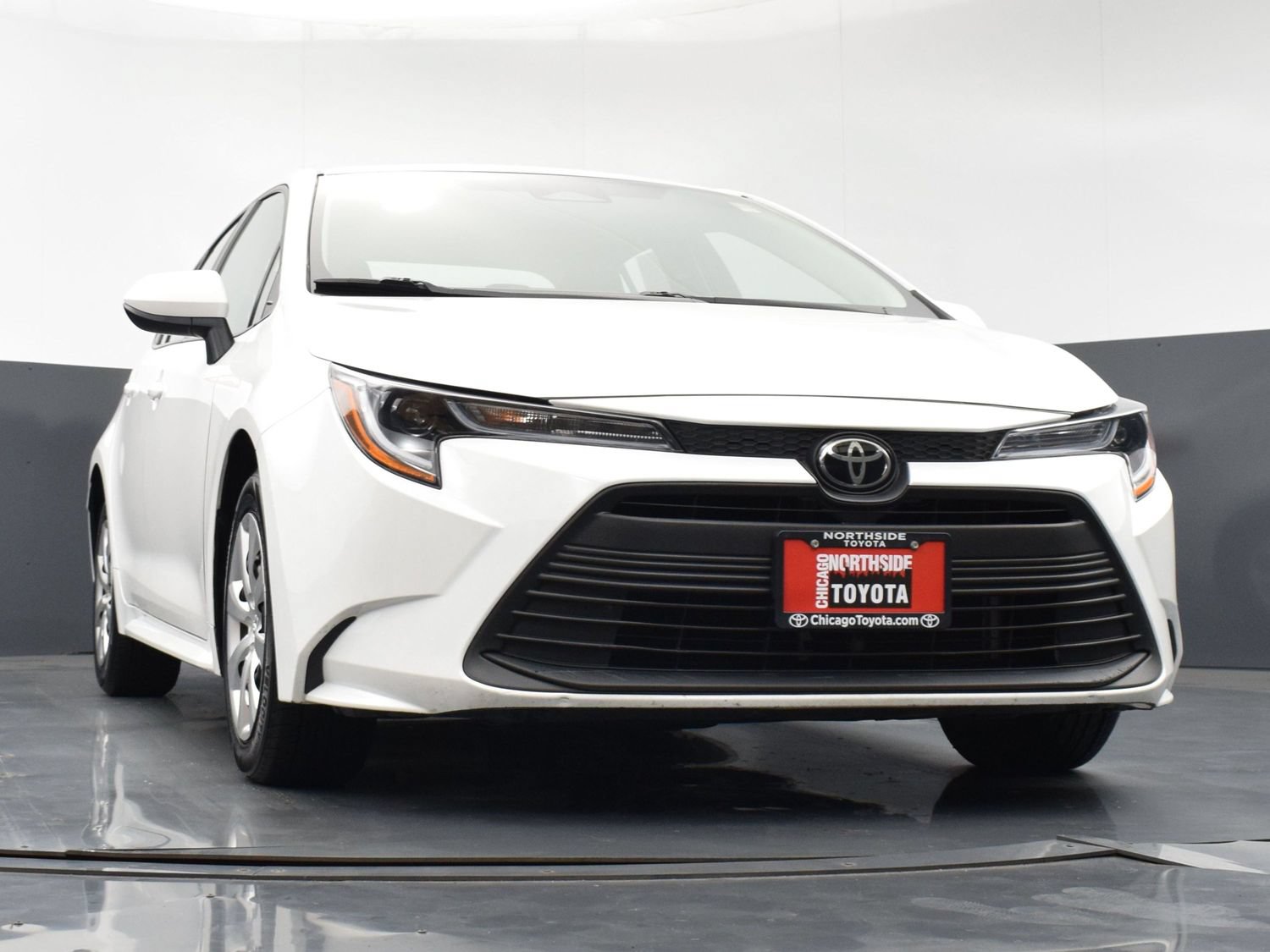 Used 2025 Toyota Corolla LE FWD image 28