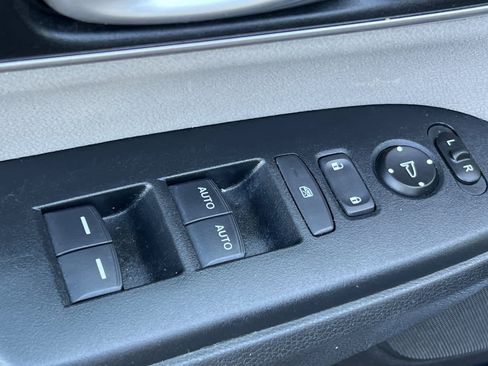 Used 2018 Honda CR-V EX image 13