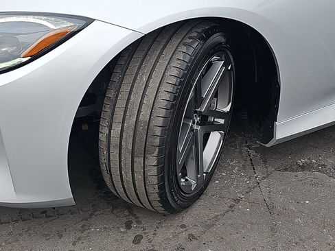 Used 2024 Nissan Z Sport w/ Floor Mat Package RWD image 32