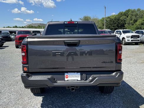 New 2026 RAM 1500 Express AWD/4WD image 25