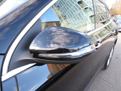 Used 2021 Mercedes-Benz GLA 250 4MATIC image 24