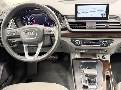 Used 2019 Audi Q5 Prestige w/ Prestige Package AWD/4WD image 30