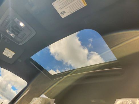 New 2026 GMC Sierra 1500 SLT w/ SLT Premium Package image 10