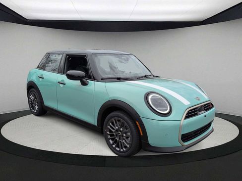 New 2026 MINI Cooper S image 2