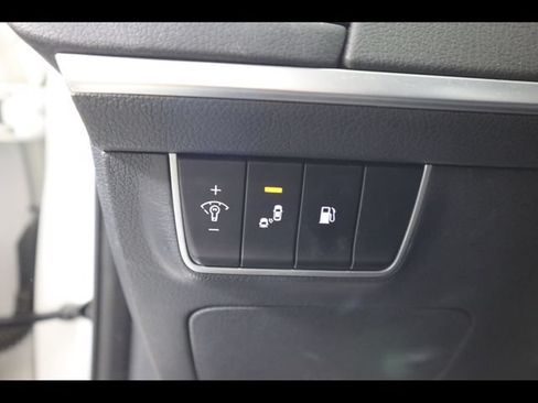 Used 2019 Kia Stinger RWD image 40
