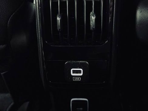 Used 2025 Jeep Compass Limited image 19