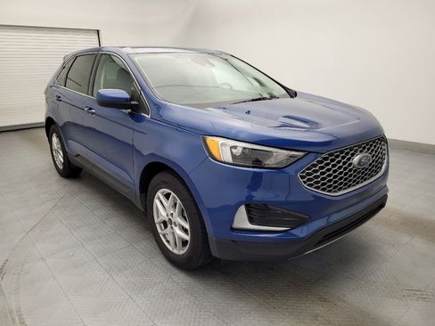 Used 2024 Ford Edge SEL image 11
