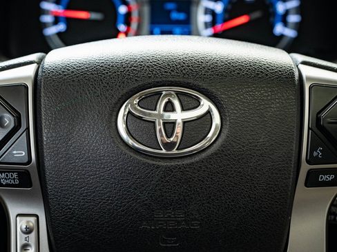 Used 2015 Toyota 4Runner Limited image 27