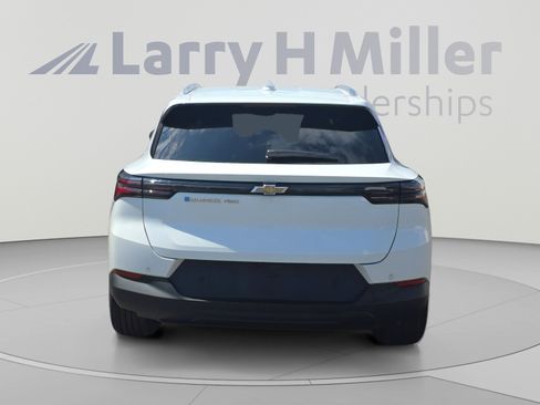 Used 2026 Chevrolet Equinox EV LT AWD/4WD image 4