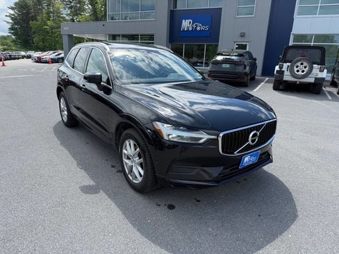 Used 2018 Volvo XC60 T5 Momentum w/ Vision Package AWD/4WD image 6