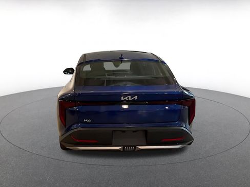 Used 2025 Kia K4 LXS image 11