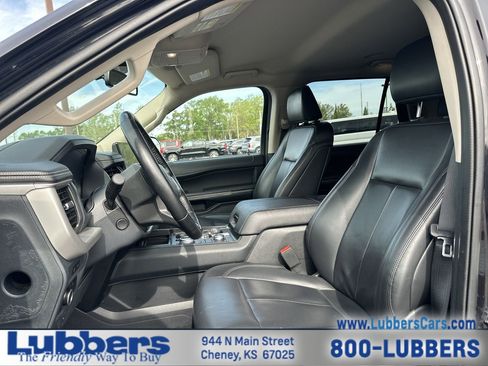 Used 2024 Ford Expedition Max XLT image 11