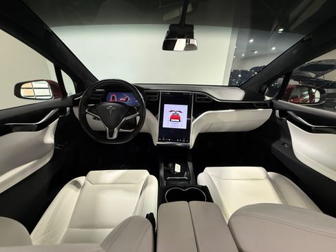 Used 2018 Tesla Model X 75D AWD/4WD image 25