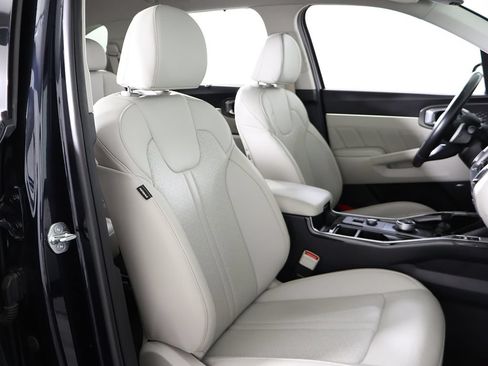 Certified 2023 Kia Sorento SX Prestige AWD/4WD image 35