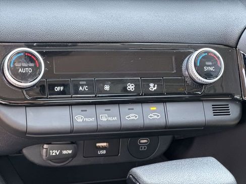 Used 2025 Hyundai Elantra Sport FWD image 14