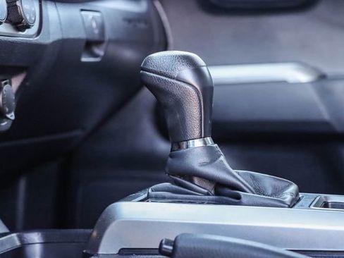 Used 2020 Toyota Tacoma SR5 image 24