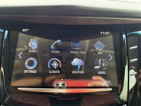Used 2018 Cadillac Escalade ESV Premium Luxury AWD/4WD image 24