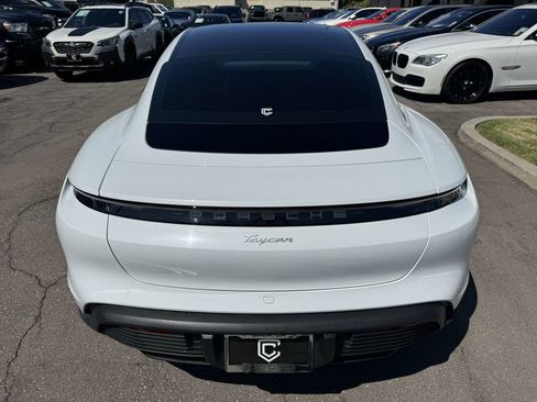Used 2021 Porsche Taycan image 5
