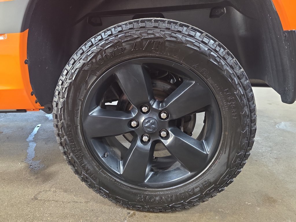 Used 2019 RAM 1500 Express w/ Ignition Orange Sport Package AWD/4WD image 34