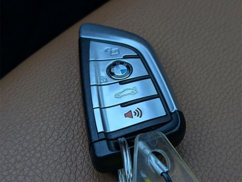 Used 2018 BMW 530i image 29