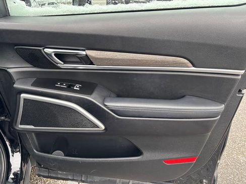 Certified 2022 Kia Telluride EX w/ EX Premium Package image 18