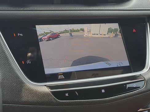 Certified 2021 Cadillac XT5 Premium Luxury AWD/4WD image 13